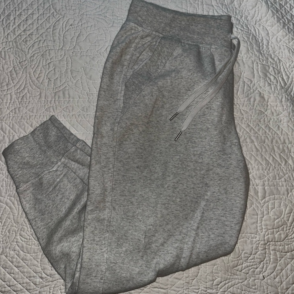 Cuffed Leg Sweat Pants